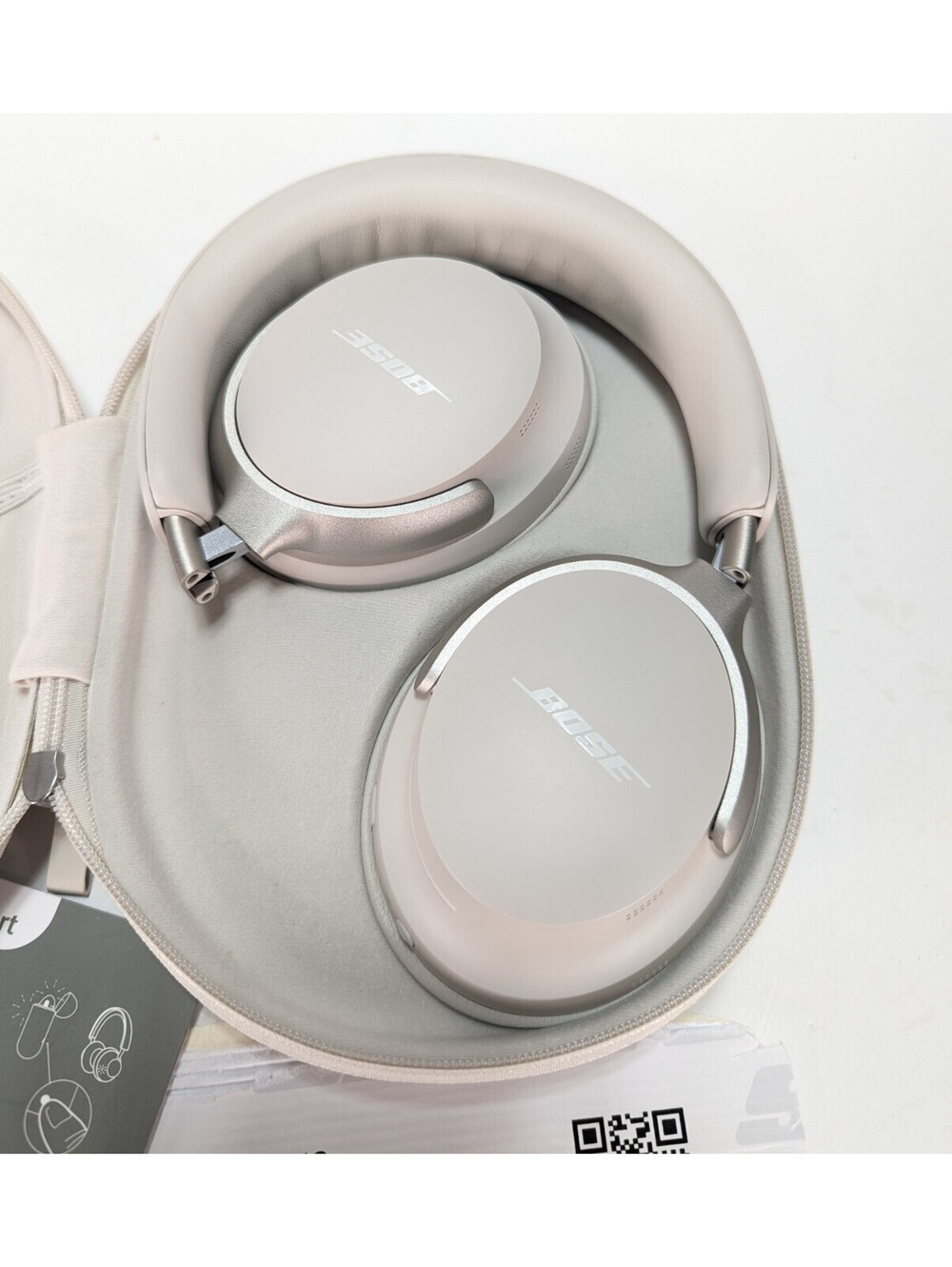Bose QuietComfort Ultra Headphones Sandstone Noise Cancelation Over Ear Wireless - Picture 2 of 8